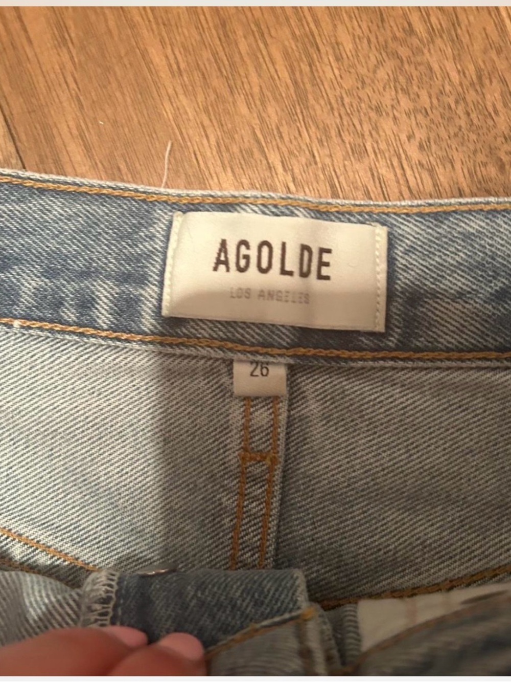 Agolde High-Waist Light Blue Denim Shorts - Picture 4 of 4